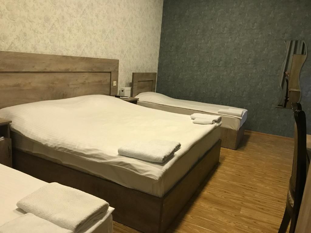Отели типа «постель и завтрак» Kamar Hotel Ijevan Иджеван